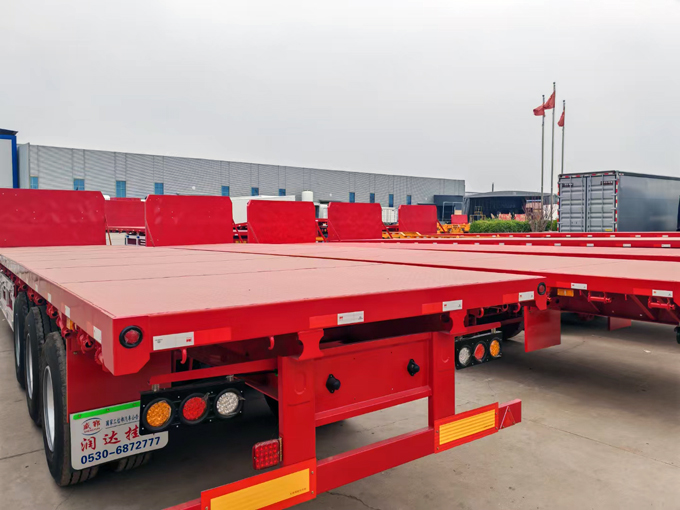 Flat semi-trailer