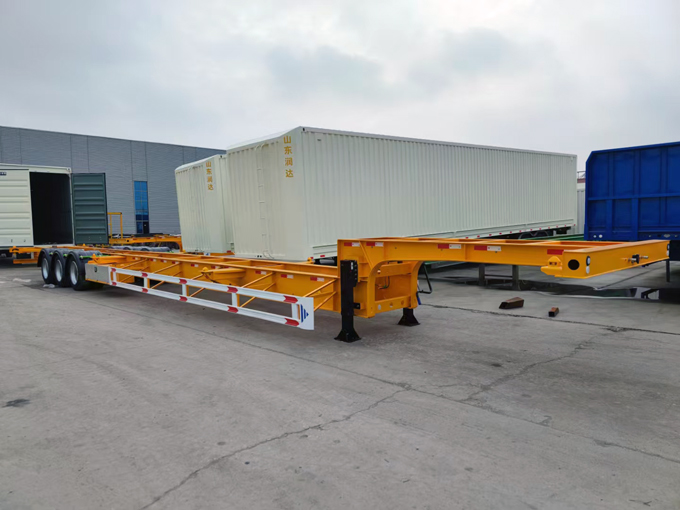 Container transport semi-trailer